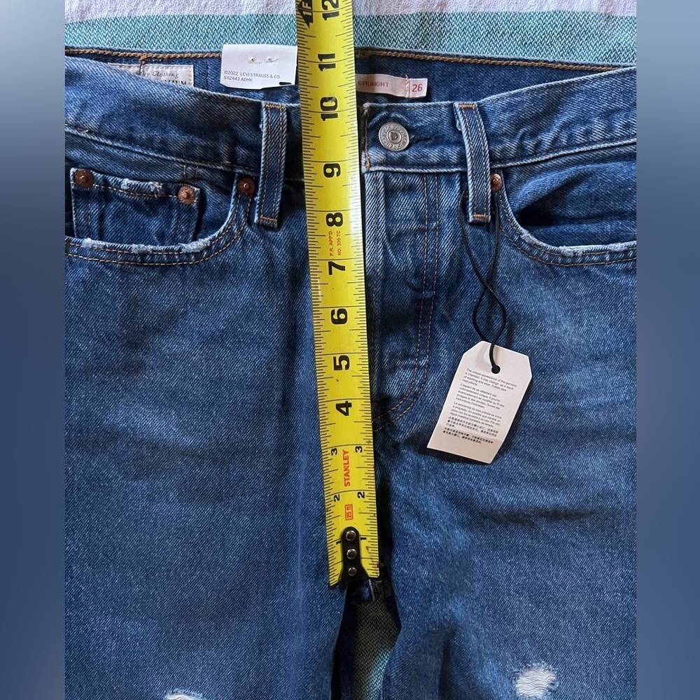 NWT Levi’s Women's Premium Wedgie Straight Jeans 26 - Picture 9 of 14